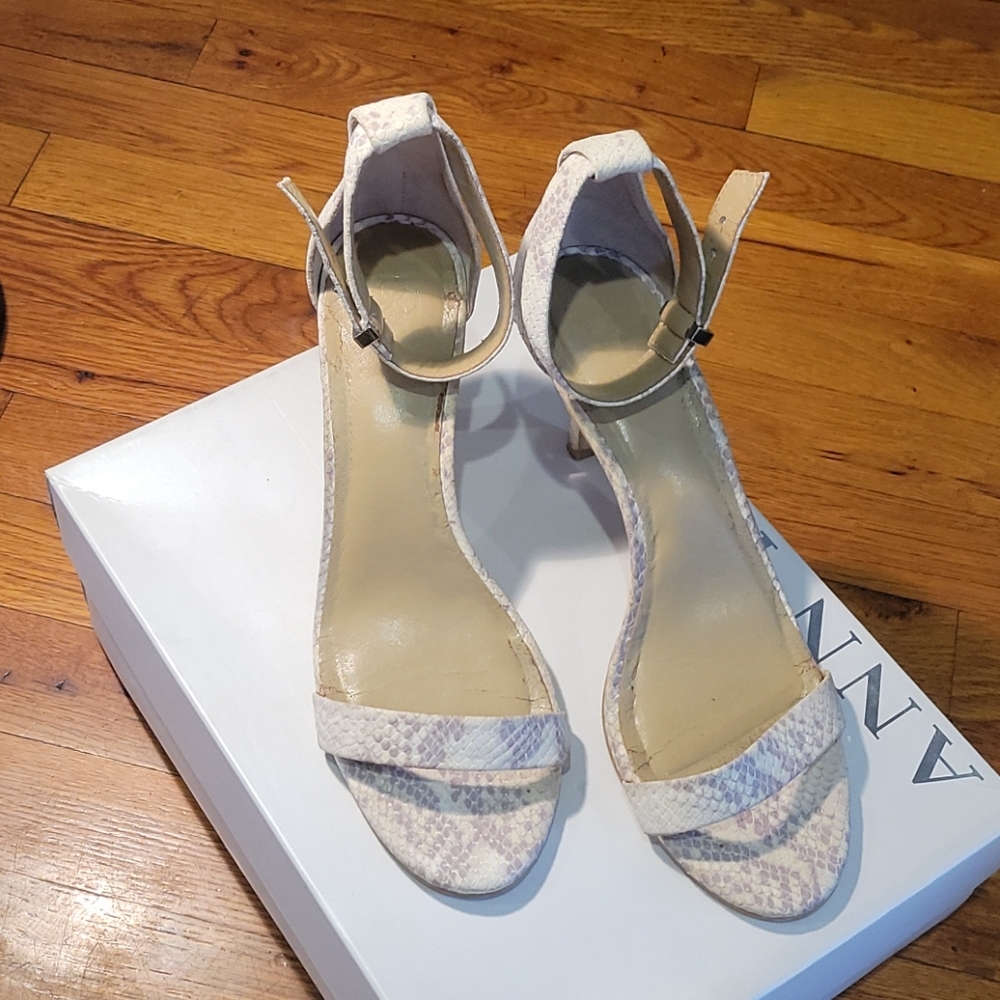Ann Taylor Strappy Sandals